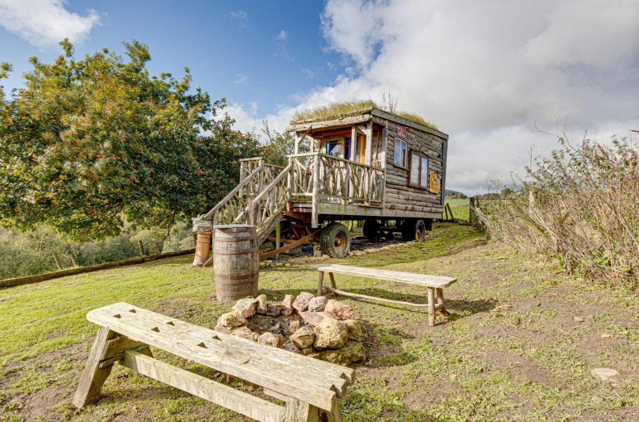 2X Double Bed - Glamping Wagon Dalby Forest Scarborough Zewnętrze zdjęcie